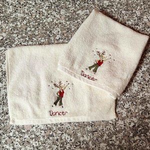 Sophia 'Dancer' Reindeer Holiday Decorative Hand Towels ~ Set of 2